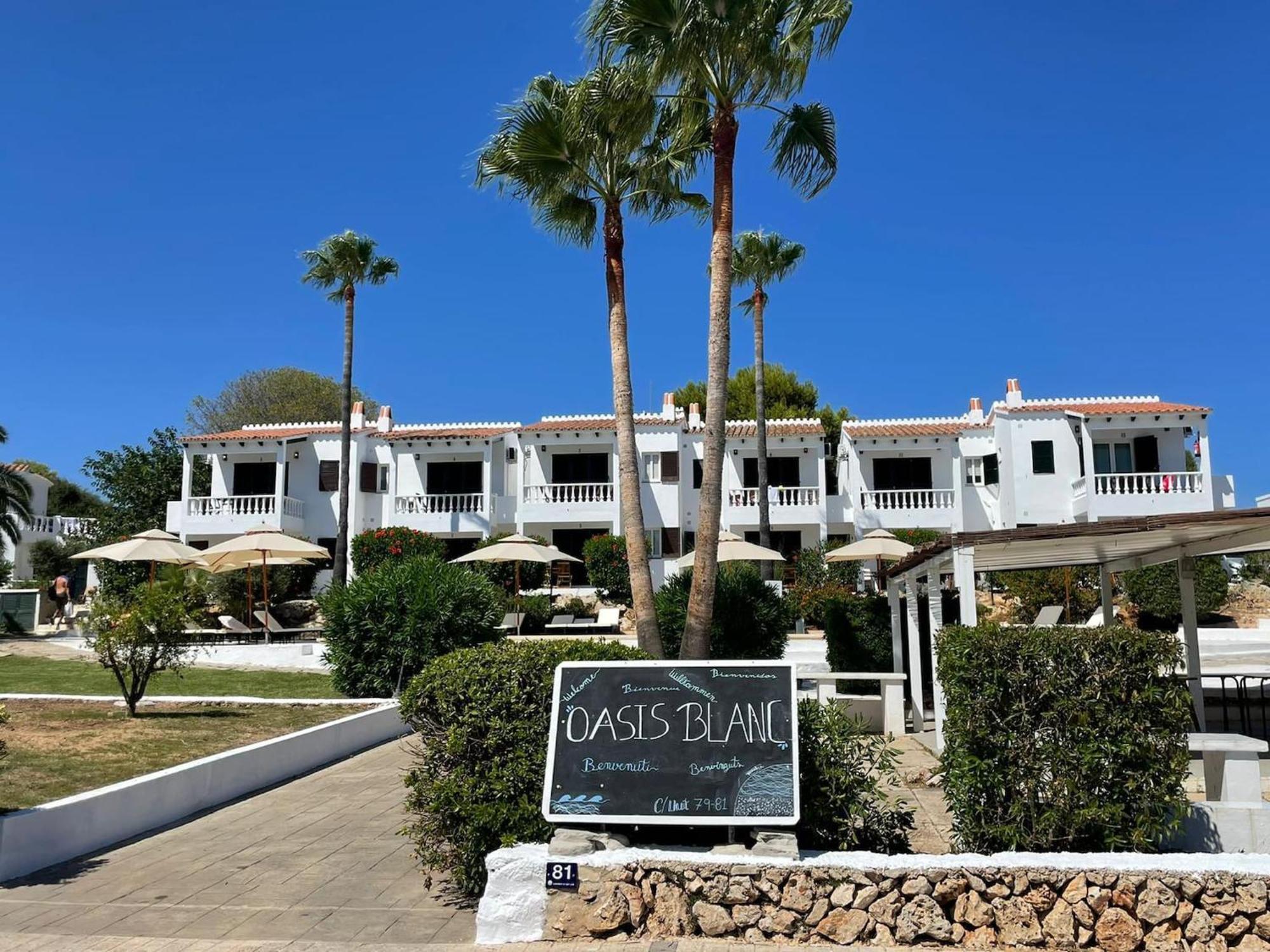 Oasisblanc Binibeca Apartment Bagian luar foto